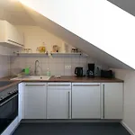 아파트 Lu16 Four - Geraeumig, Stilvoll & Zentral, 10 Min Zur Altstadt - Bema *